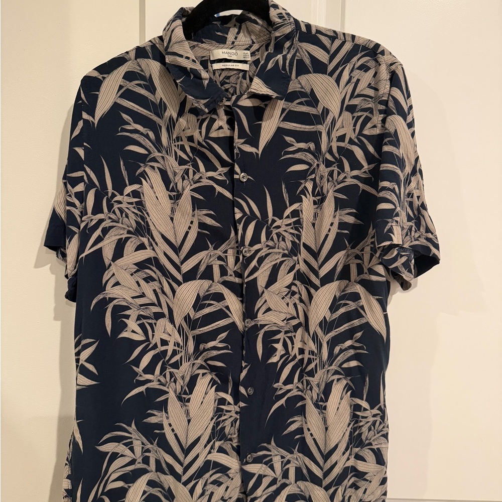 Mango Men's Shirt in Navy and Beige Leaf Pattern